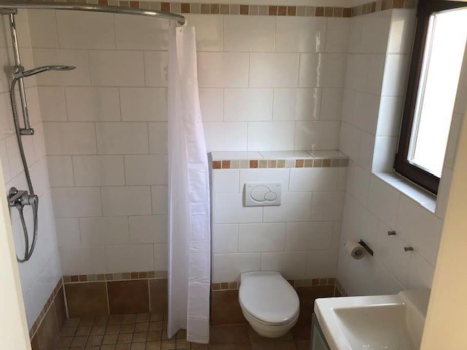 Ferienwohnung Laendlichmodern, Barrierefrei Bad Nenndorf Esterno foto